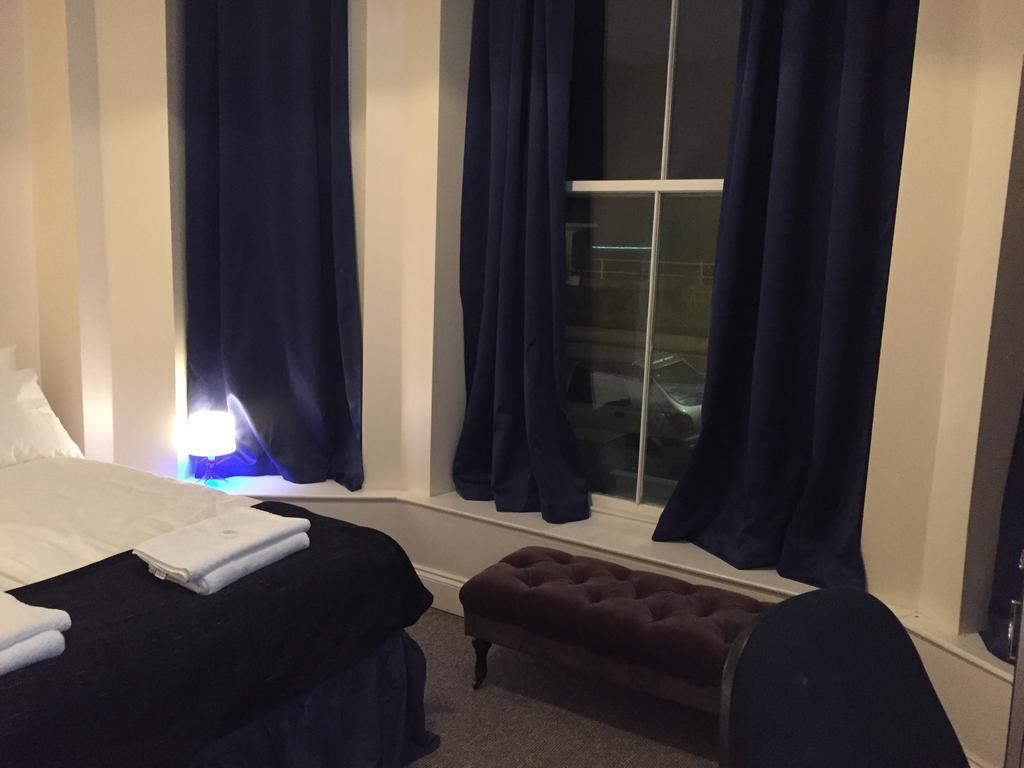 Pier 61 Guest Accommodation Newport Beach Exterior foto